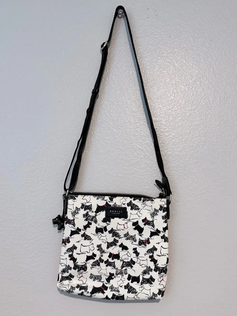 RADLEY LONDON Black & White Scottie Pattern Crossbody Bag